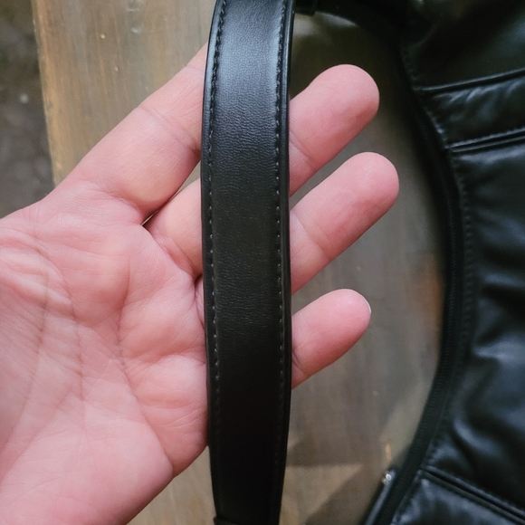 Wilsons Black Leather Hand Bag - Picture 4 of 8